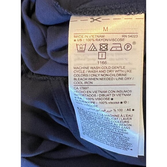 NWT Old Navy jumpsuit. peek a boo back, shorts, summer, navy blue, size medium - Picture 9 of 10